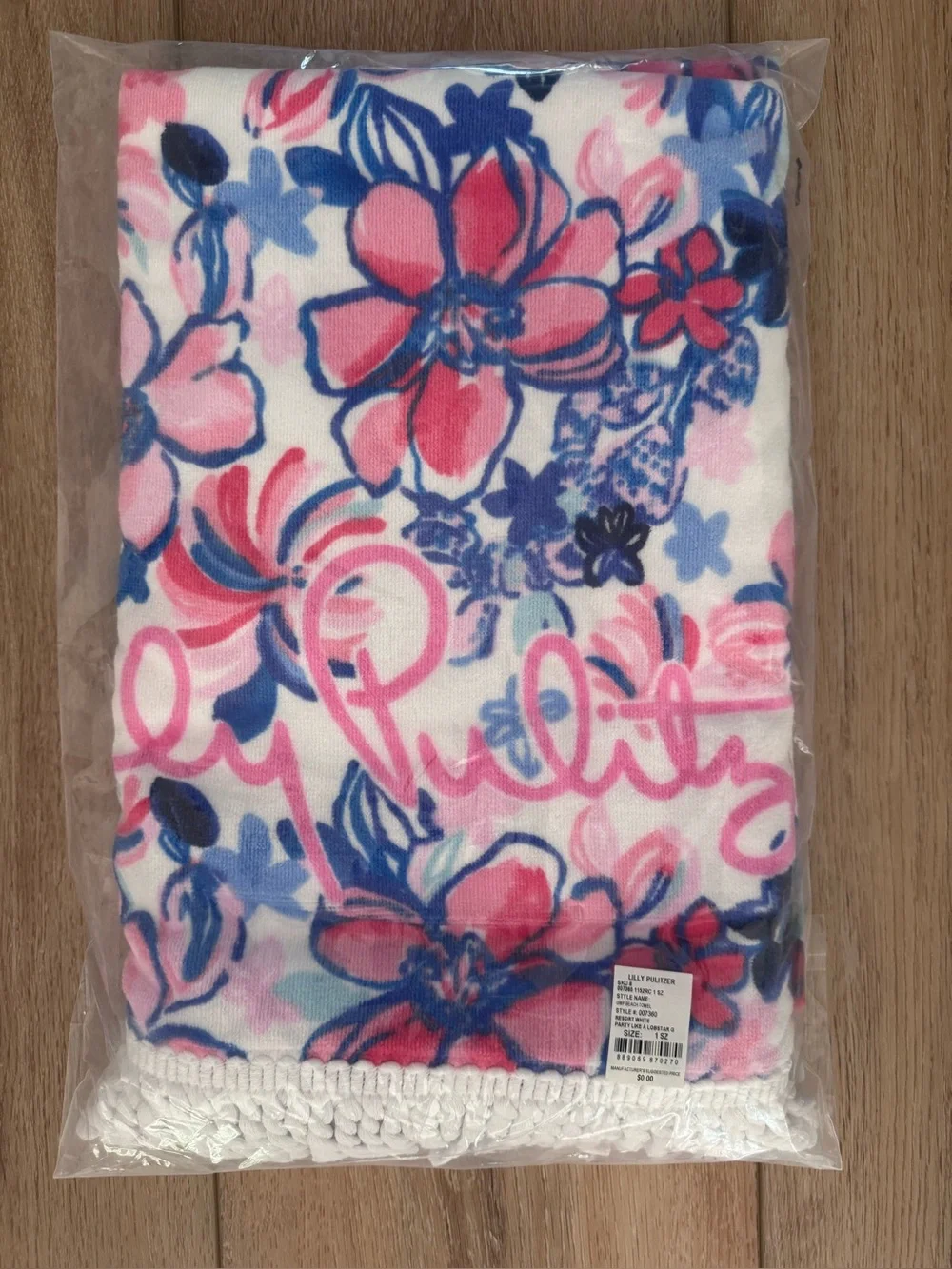 NWT Lilly Pulitzer Beach Towel Resort White Party Like A Lobstar